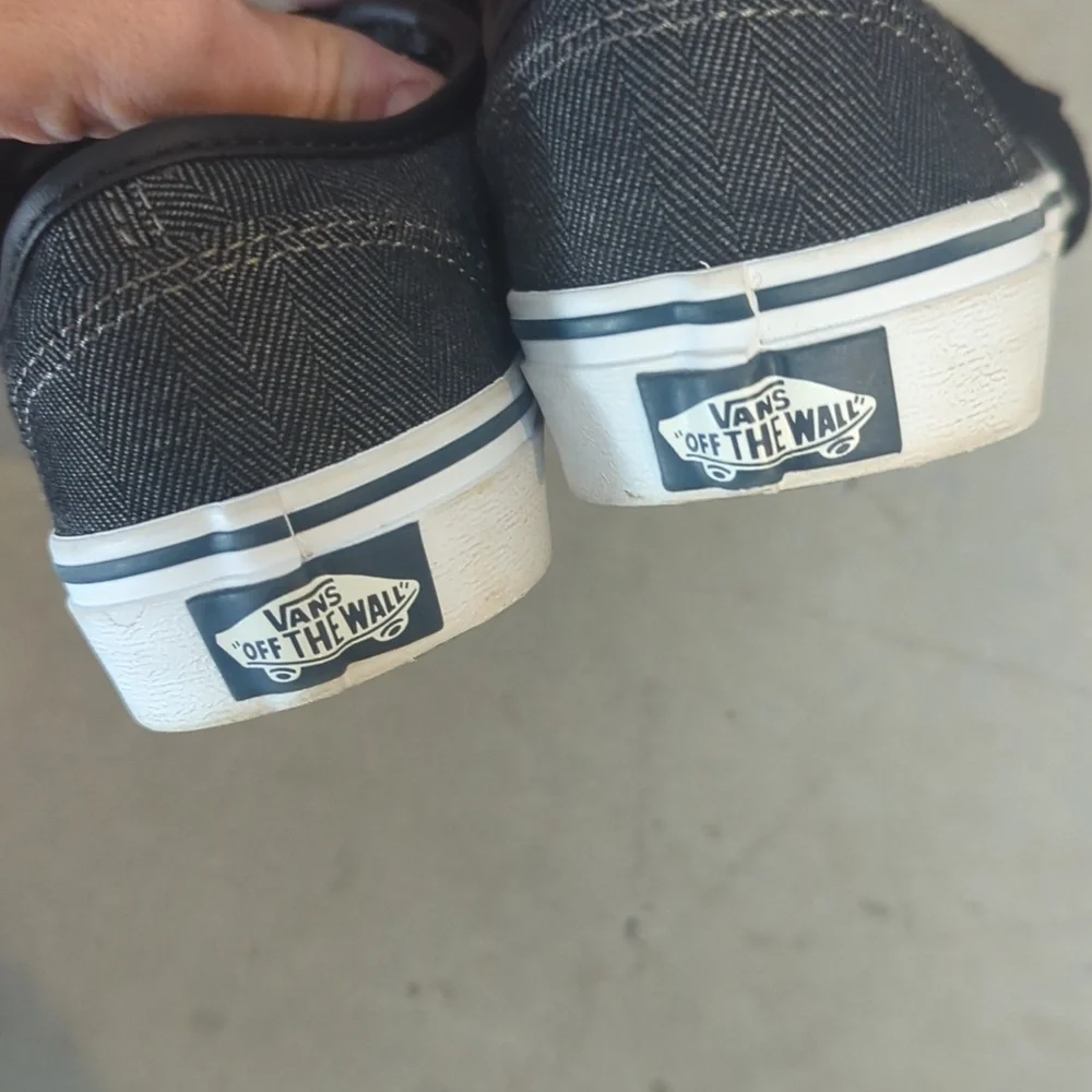 VANS Off The Wall Youth Gray‎ Skate Sneakers Unisex Size 3.5